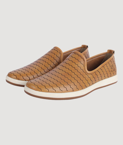 Loafer: Big Boon Men Woven Design Slip-On Loafer Shoes