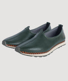 Sporty men's ethnic Nagra shoes in green synthetic leather with rubber sole.